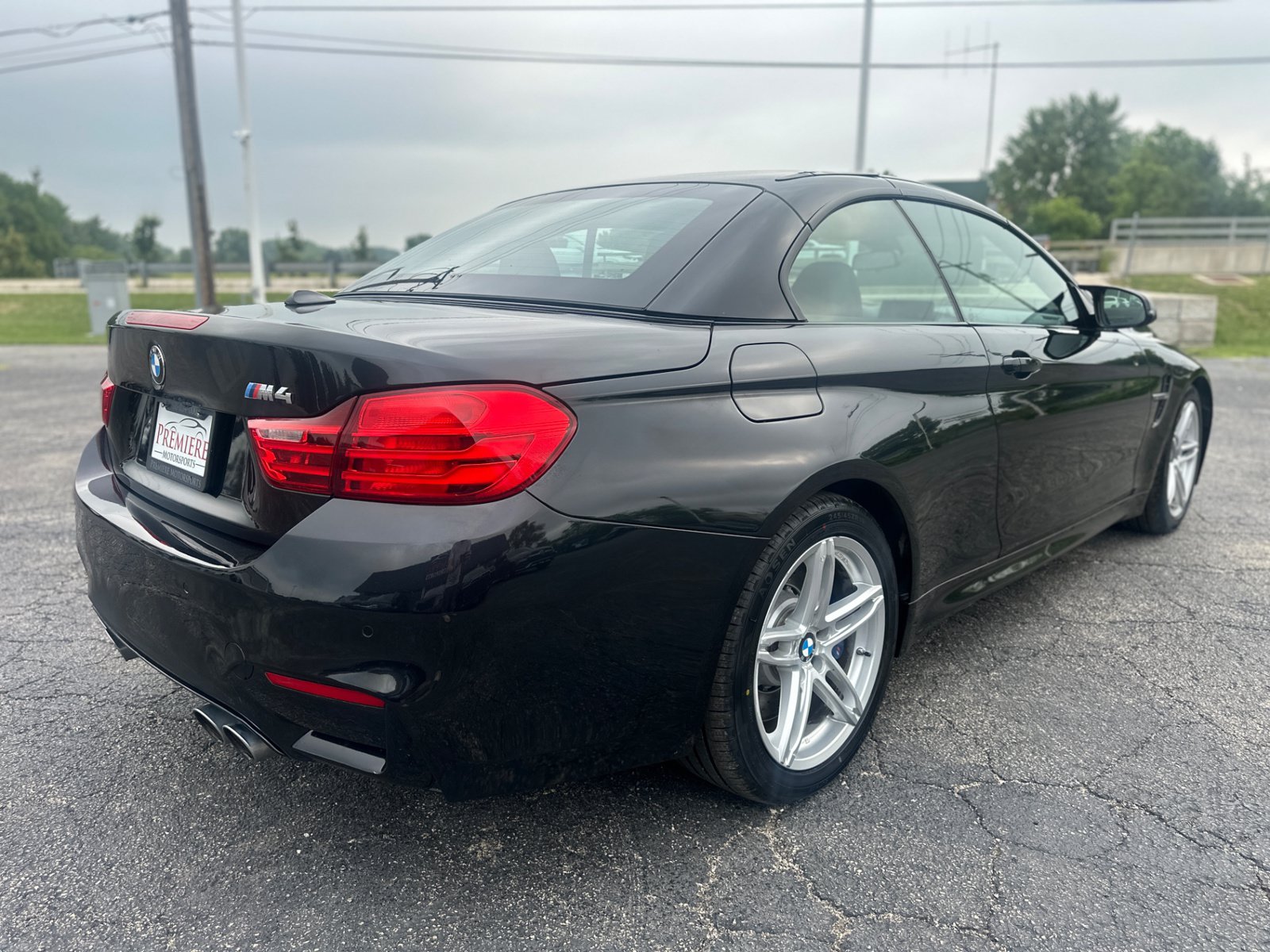 Used 2016 BMW M4 Convertible RWD image 5