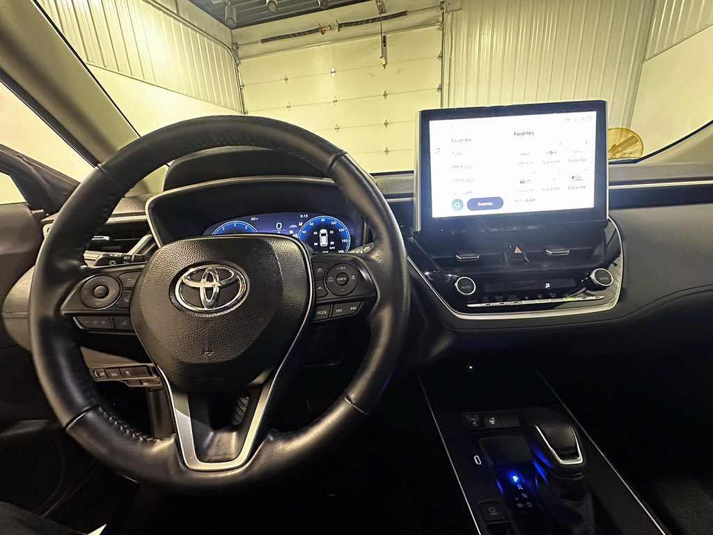 Used 2026 Toyota Corolla Cross XLE AWD/4WD image 36