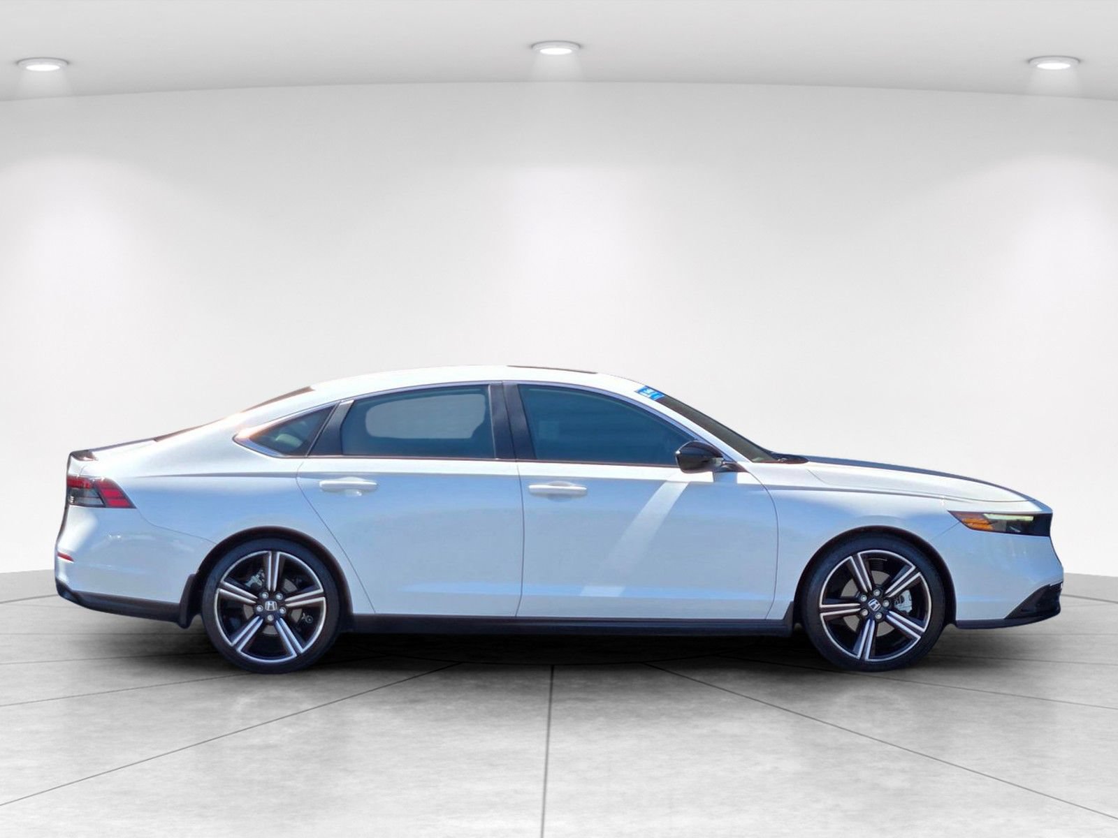 Used 2023 Honda Accord Sport image 7