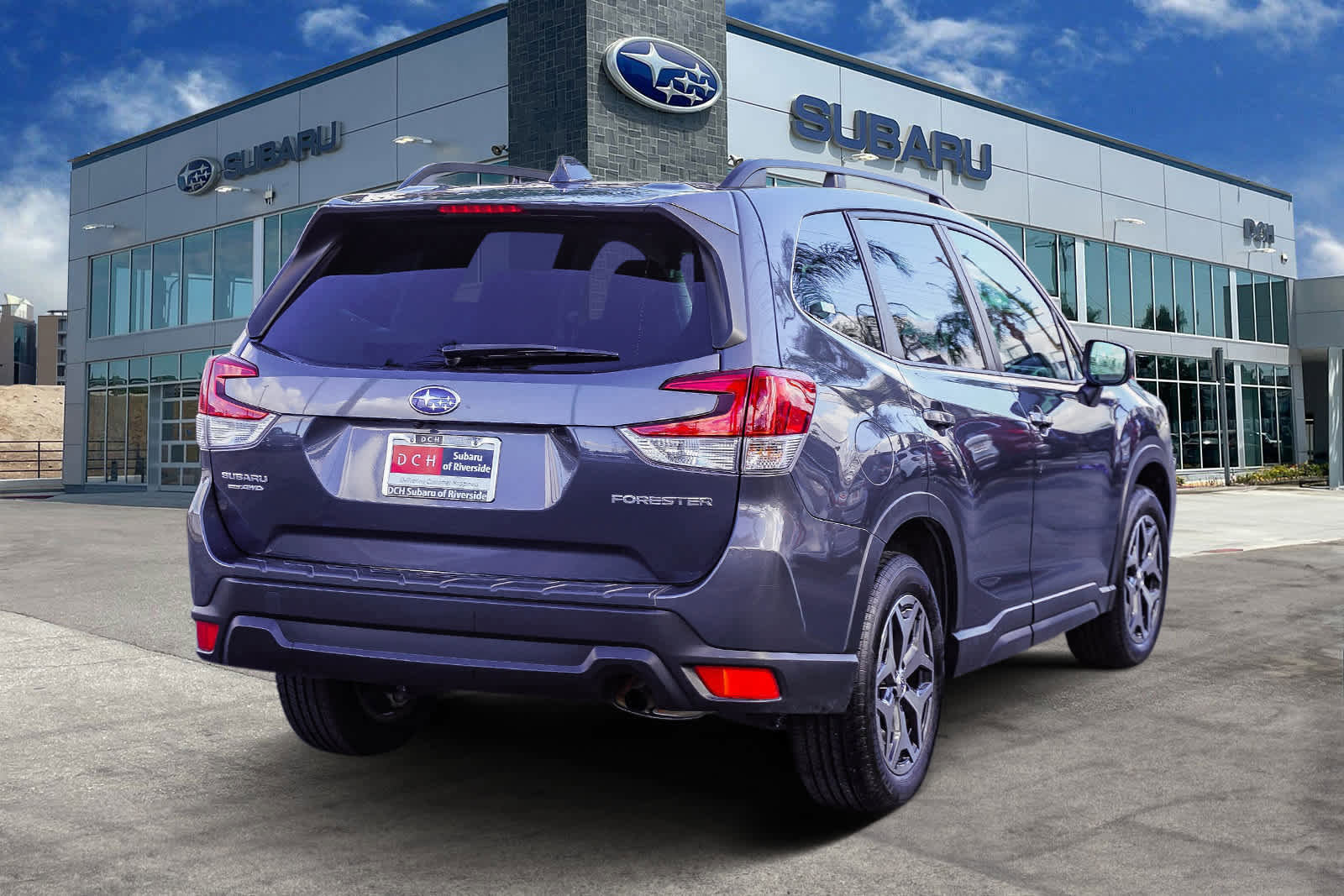 Used 2020 Subaru Forester Premium image 4