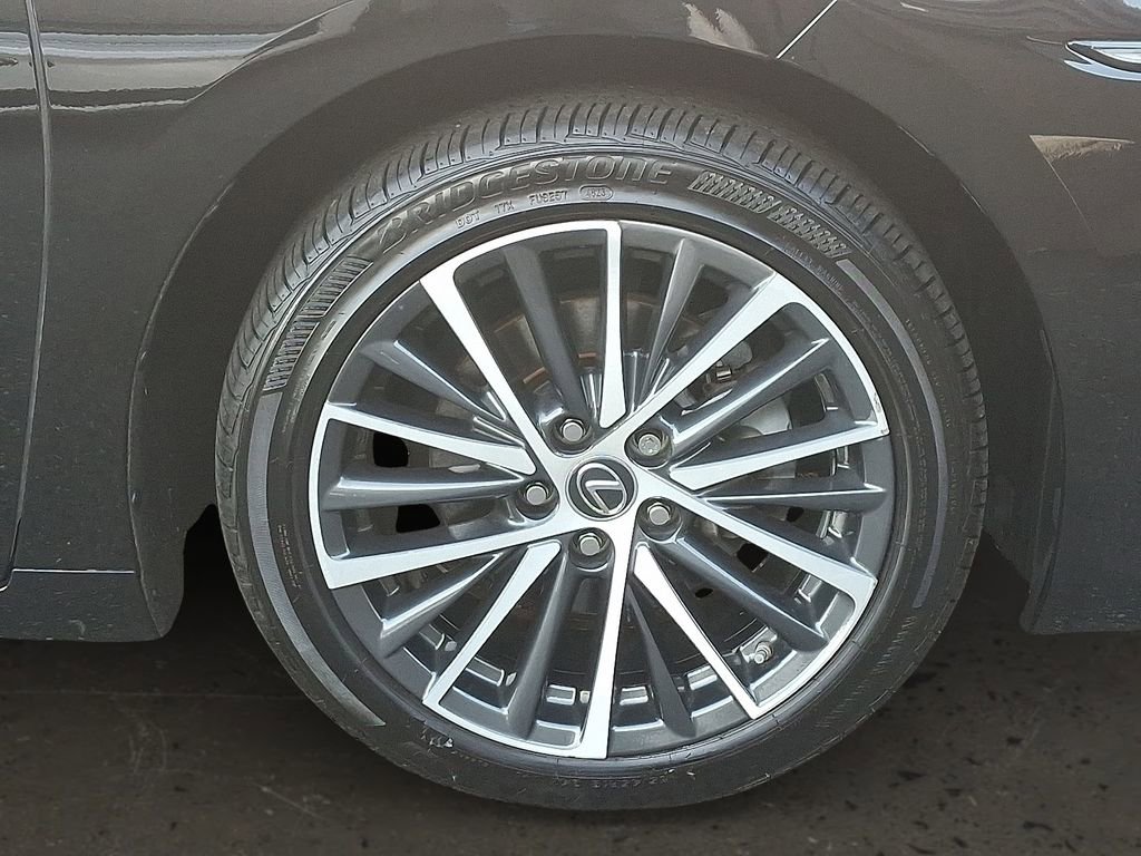Used 2023 Lexus ES 350 w/ Premium Package image 9