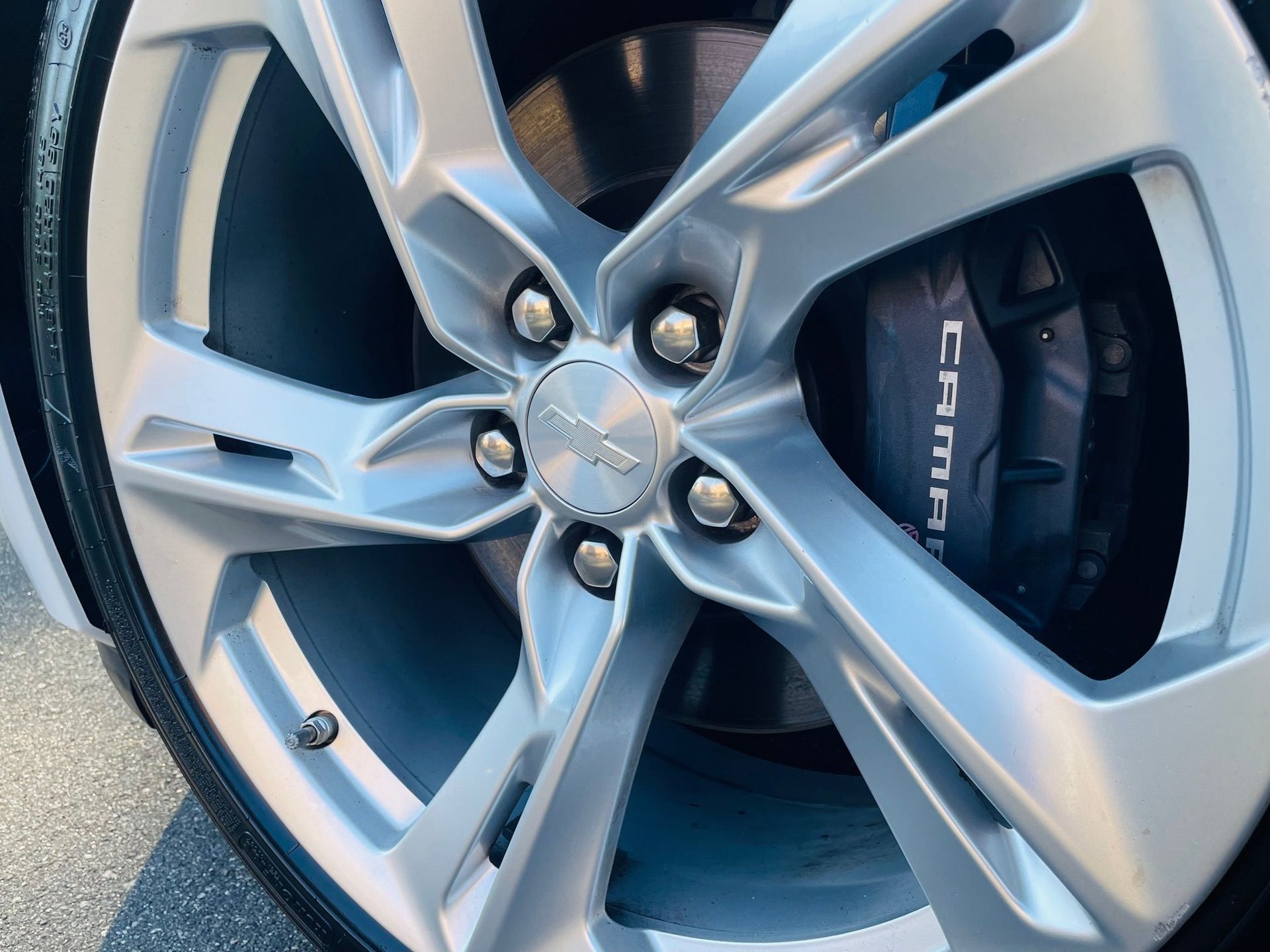 Used 2022 Chevrolet Camaro SS RWD image 32