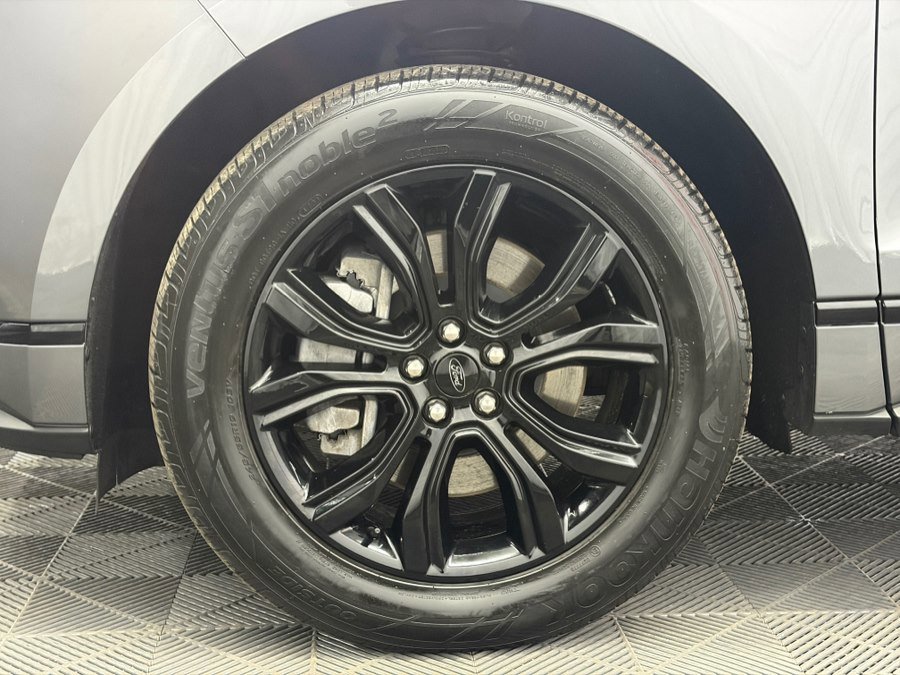 Used 2022 Ford Edge SE w/ Black Appearance Package image 32