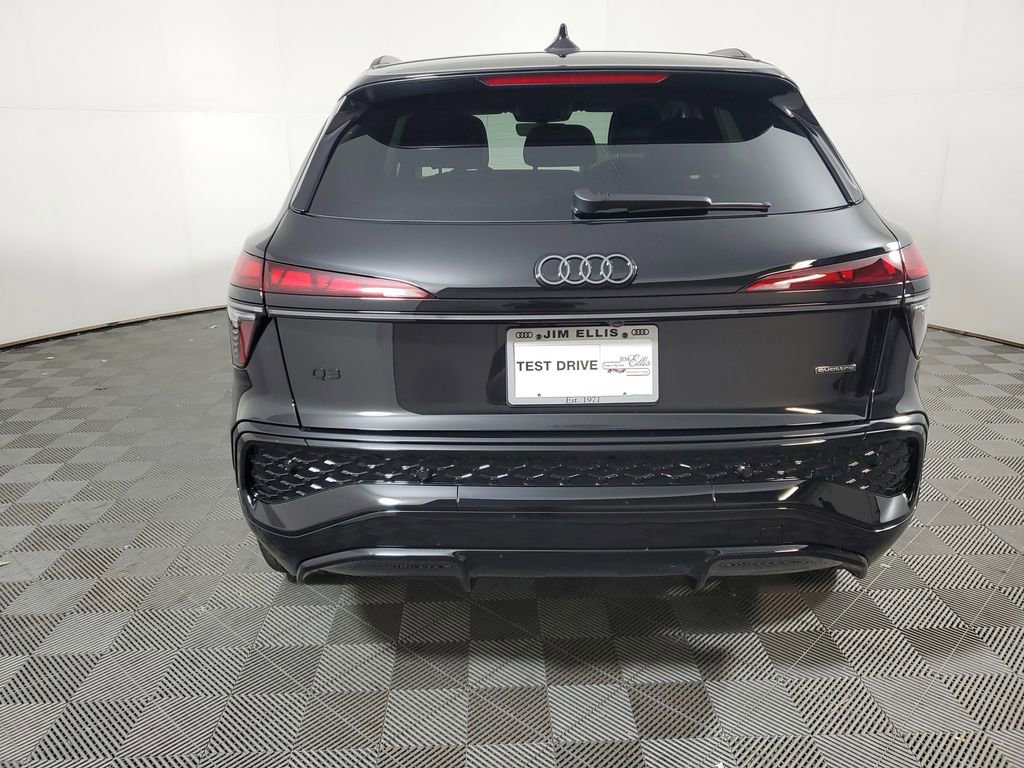 New 2026 Audi Q3 quattro 2.0T AWD/4WD image 5