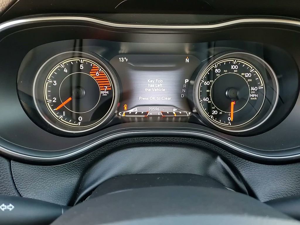 Used 2019 Jeep Cherokee Limited image 29