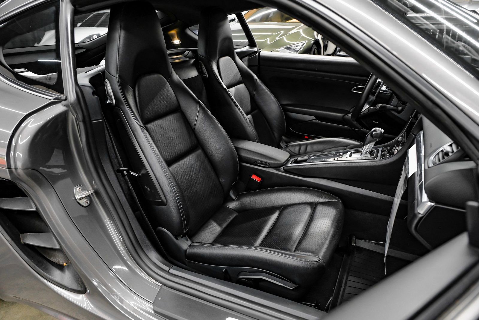 Used 2022 Porsche 718 Cayman image 38