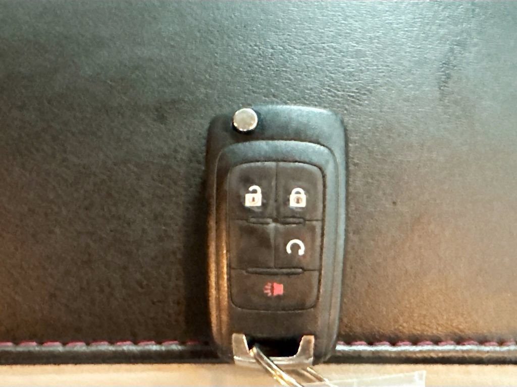 Used 2015 GMC Terrain SLE AWD/4WD image 28