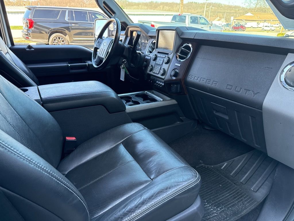 Used 2016 Ford F350 Lariat w/ Lariat Ultimate Package image 43
