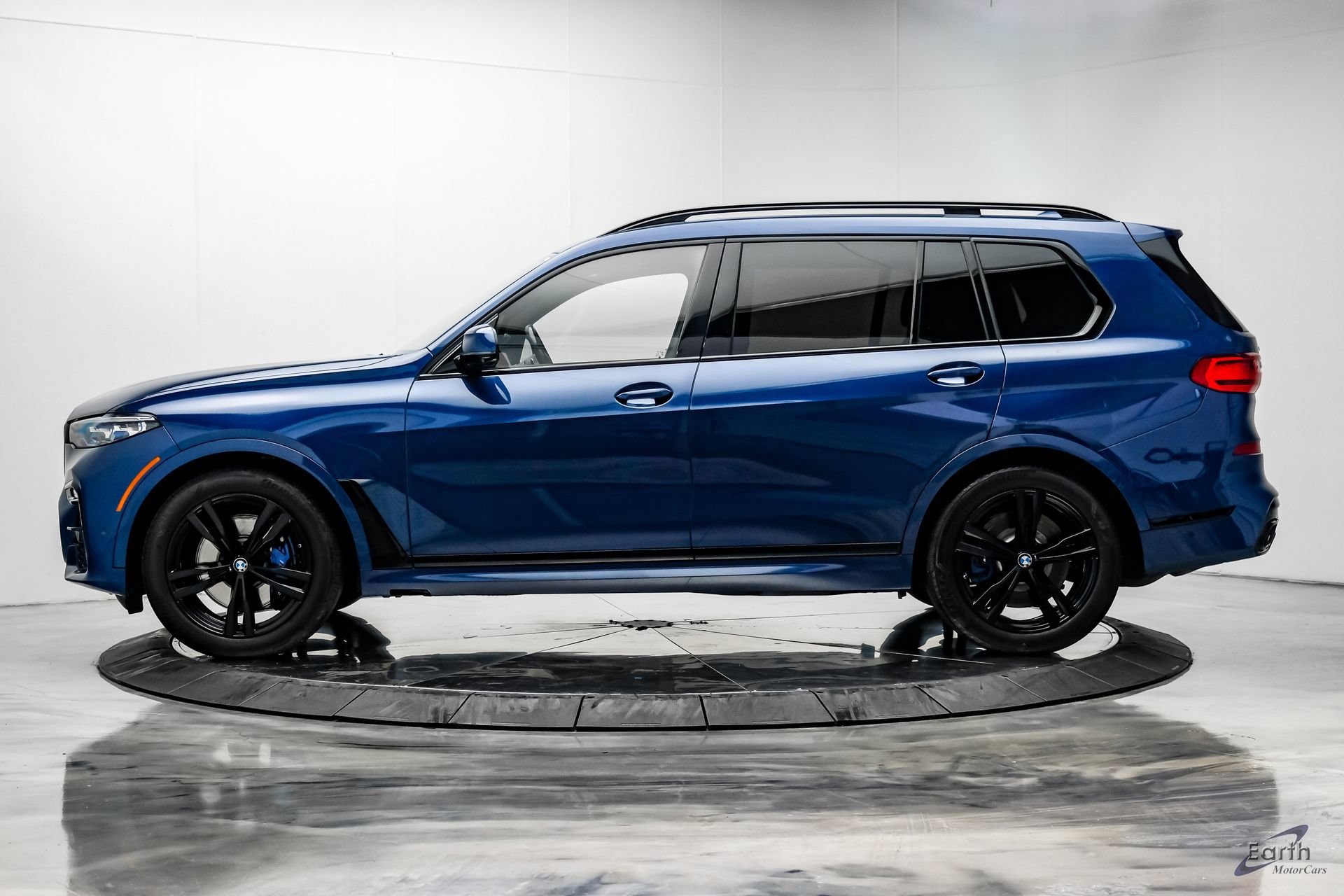 Used 2022 BMW X7 M50i w/ Dynamic Handling Package AWD/4WD image 5