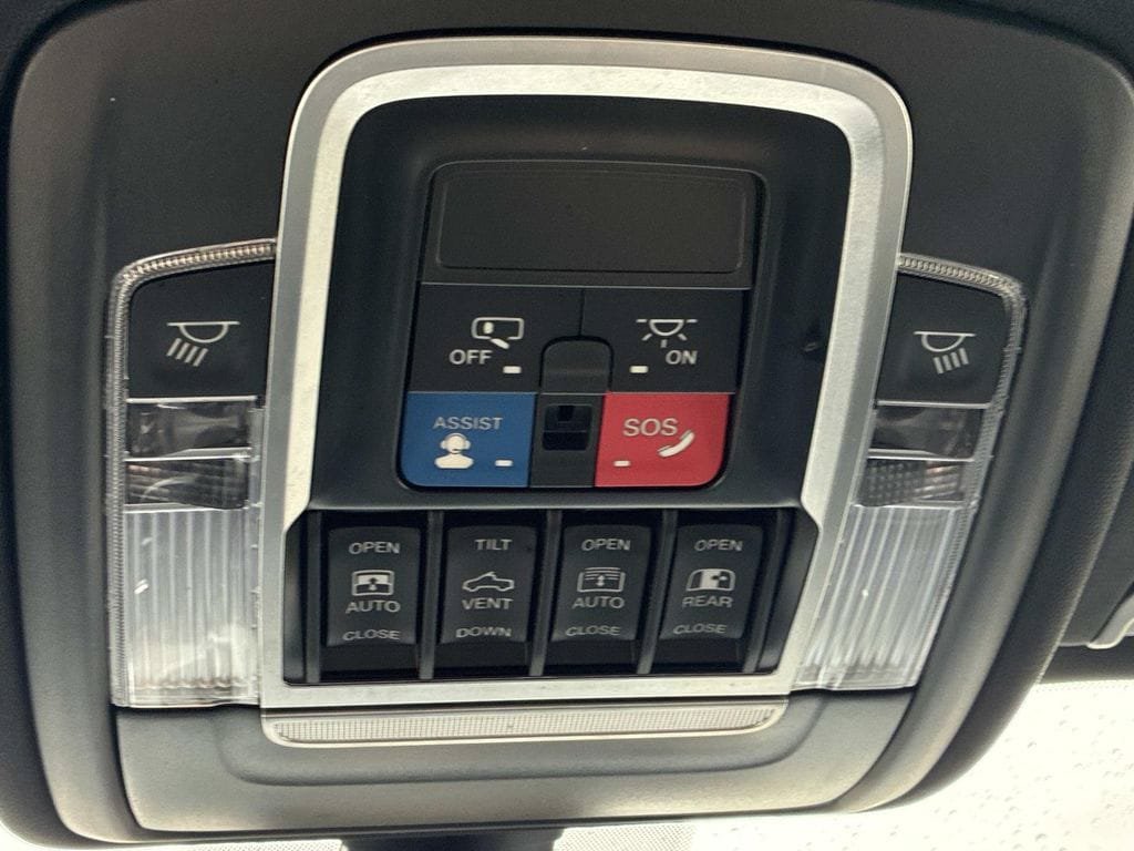 Used 2022 RAM 1500 Big Horn AWD/4WD image 37