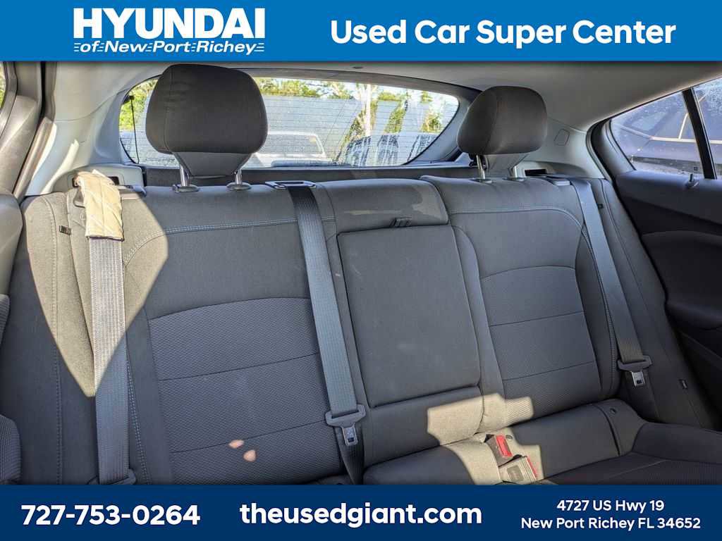 Used 2019 Chevrolet Cruze LT w/ Convenience Package image 9