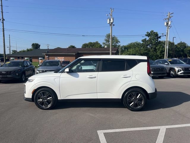 Used 2021 Kia Soul S FWD image 2