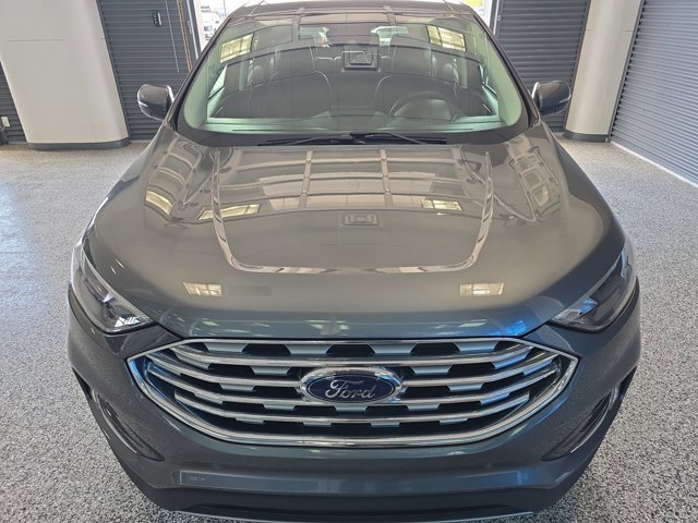 Certified 2024 Ford Edge Titanium image 2