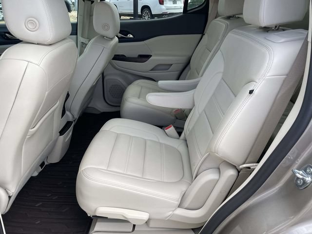 Certified 2022 GMC Acadia Denali w/ Denali Ultimate Package AWD/4WD image 10