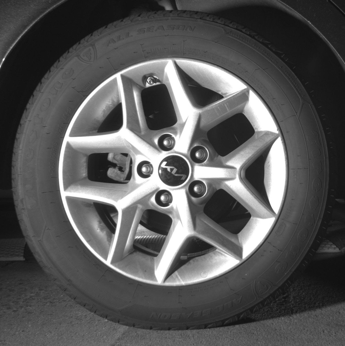 Used 2025 Kia Soul LX w/ LX Technology Package FWD image 15