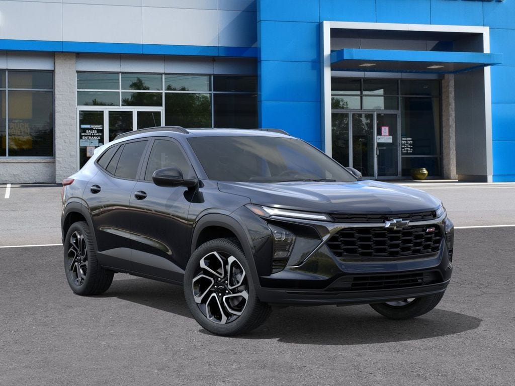 New 2026 Chevrolet Trax RS w/ Sunroof Package FWD image 7