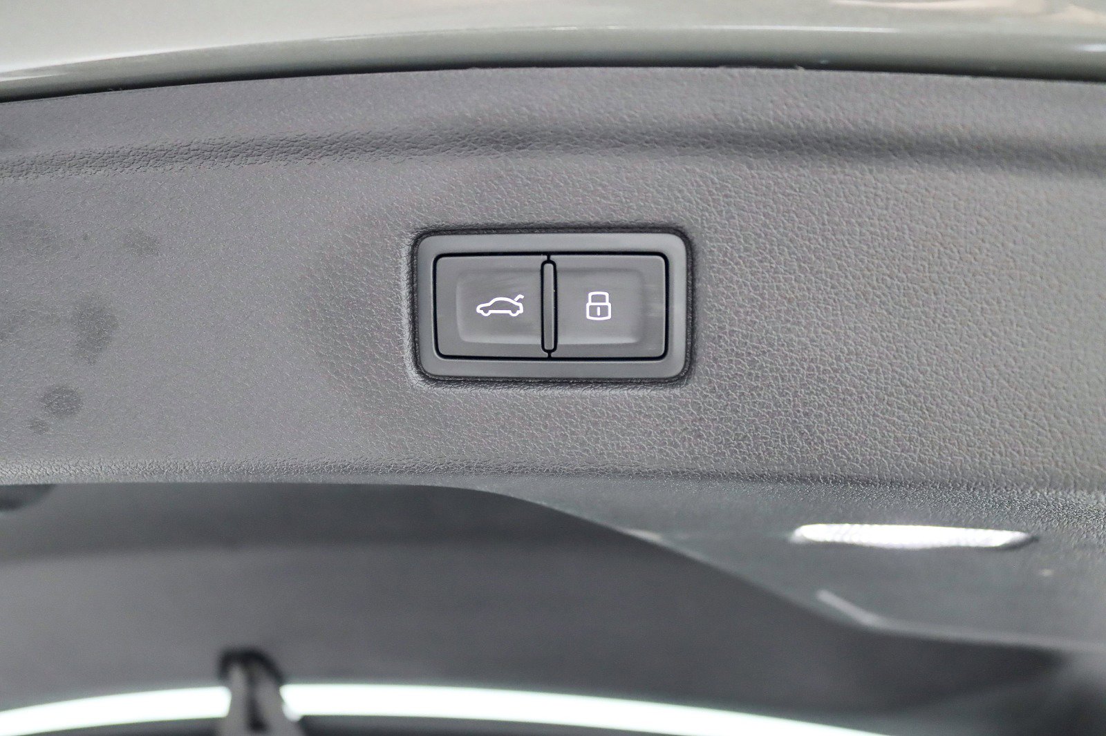 Used 2023 Audi A5 2.0T Premium w/ Convenience Package AWD/4WD image 36