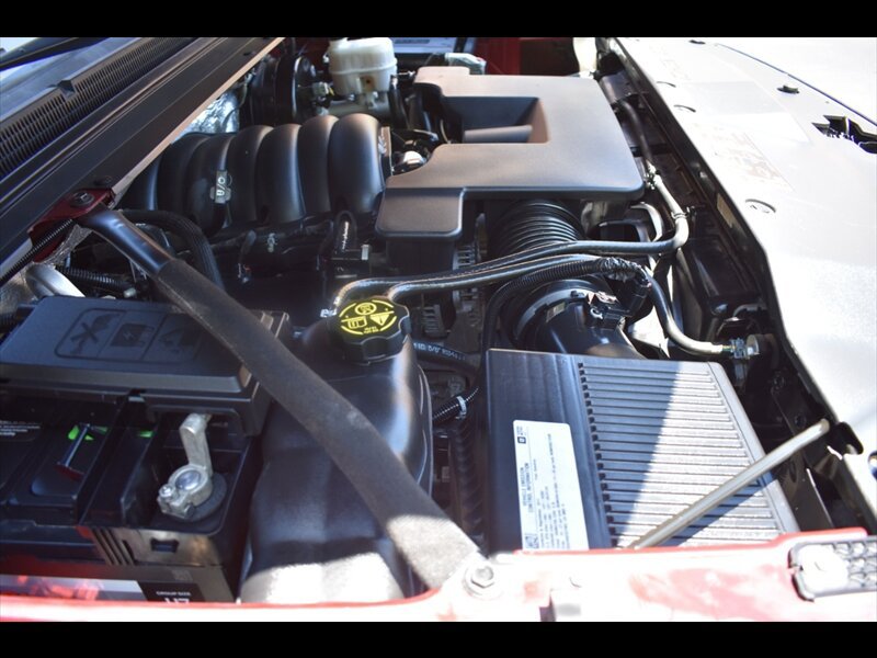 Used 2017 Chevrolet Suburban LS RWD image 44
