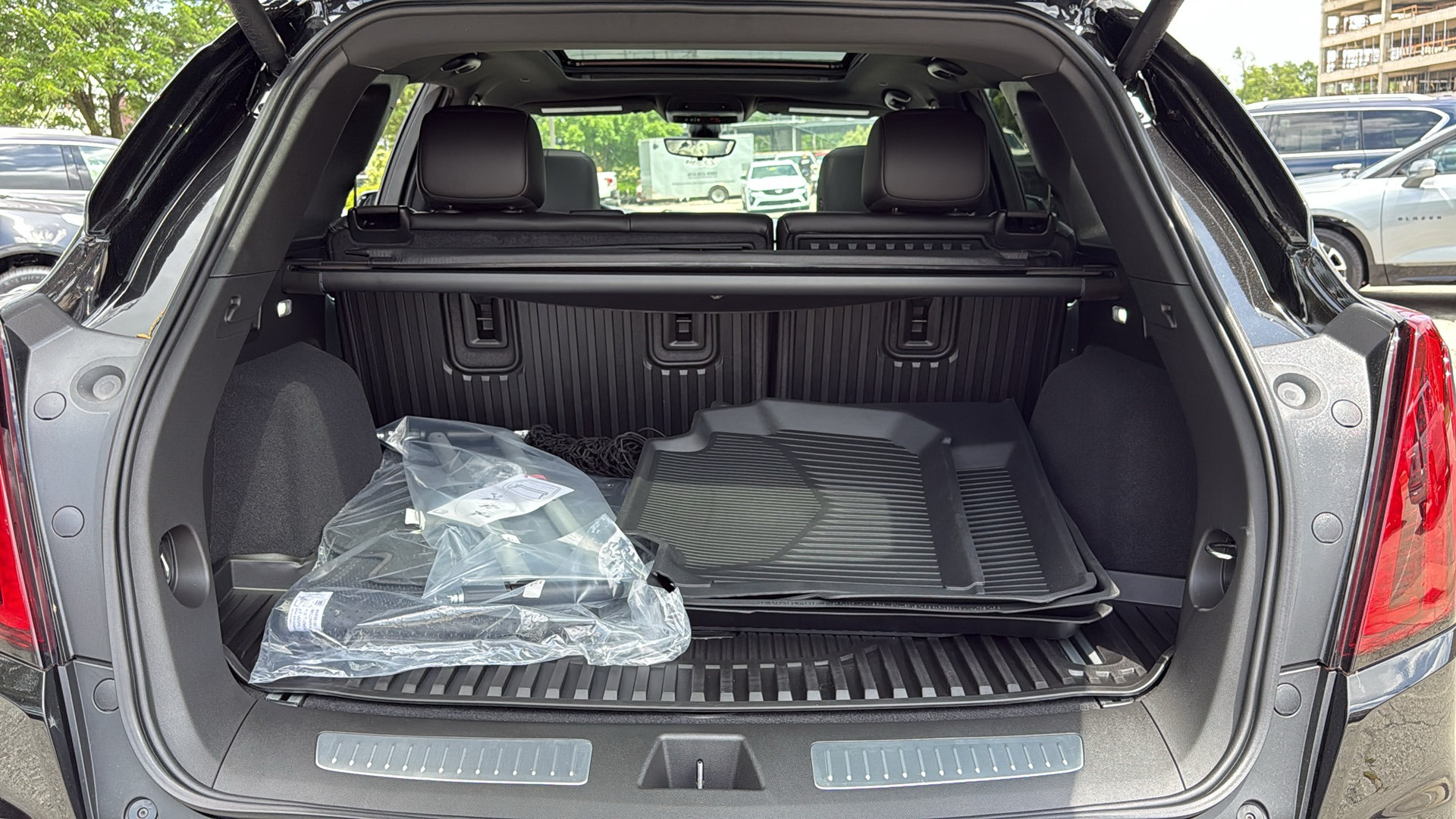 New 2026 Cadillac XT5 Premium Luxury w/ LPO, Floor Liner Package AWD/4WD image 35