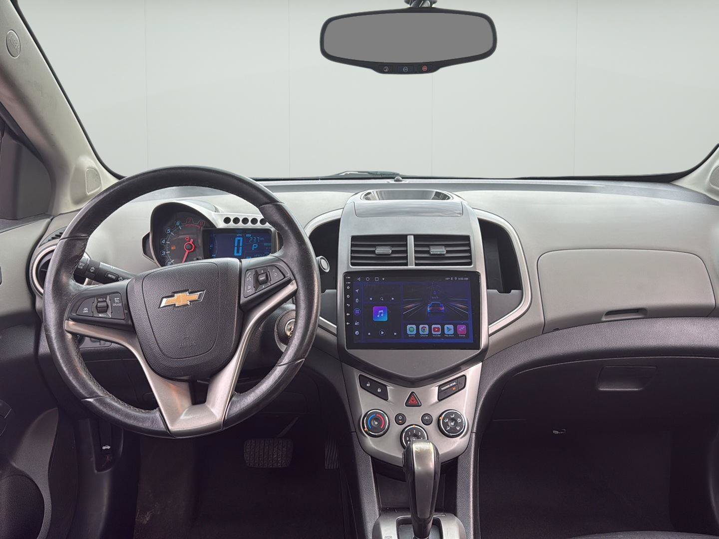 Used 2015 Chevrolet Sonic LTZ FWD image 18