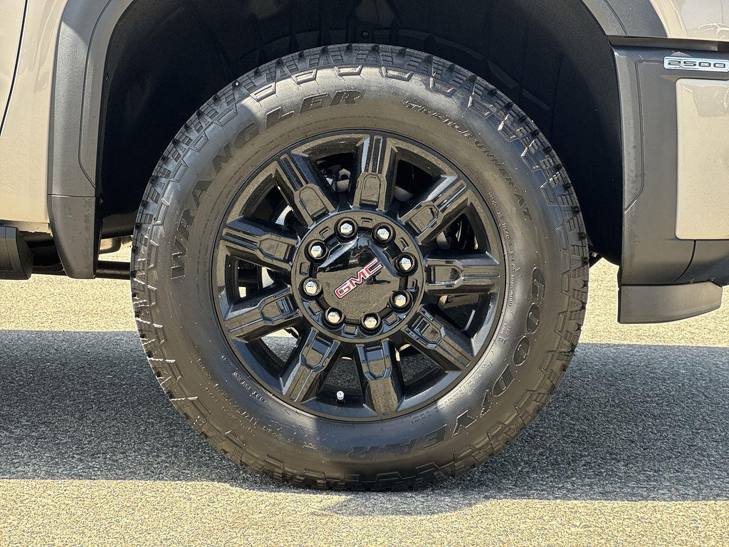 New 2026 GMC Sierra 2500 AT4 w/ AT4 Premium Plus Package AWD/4WD image 6
