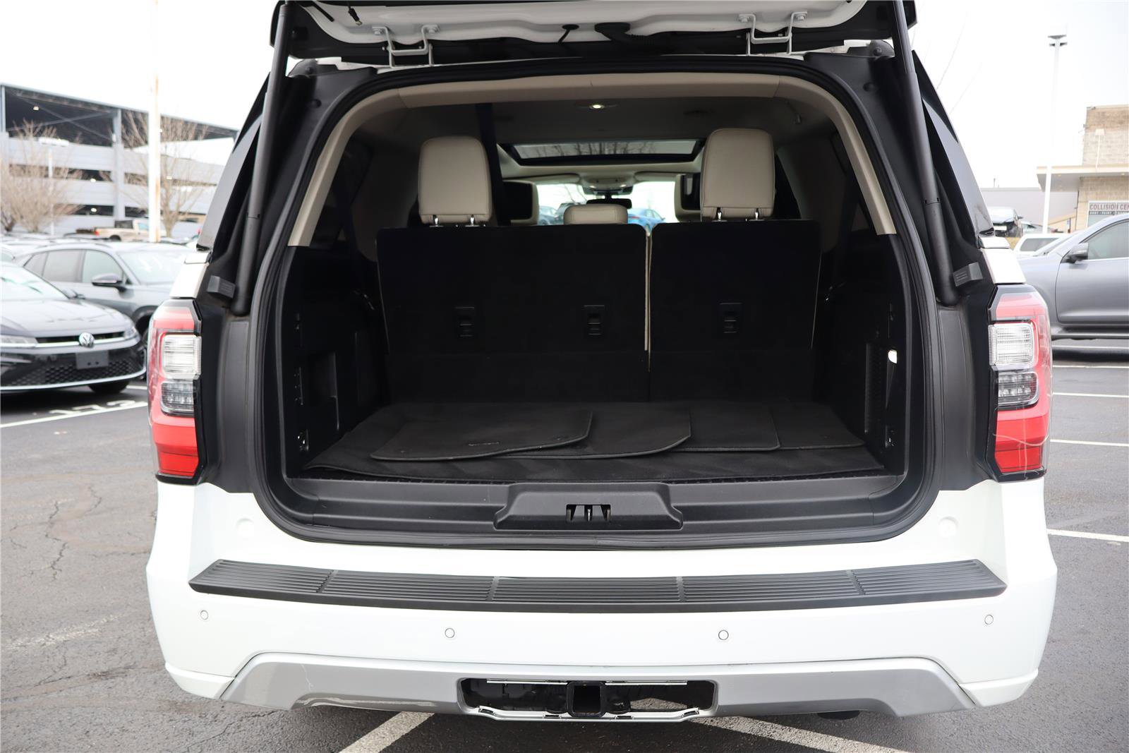 Used 2020 Ford Expedition Max Platinum image 5