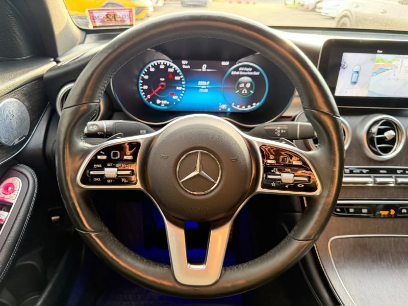Used 2020 Mercedes-Benz GLC 300 4MATIC Coupe image 21