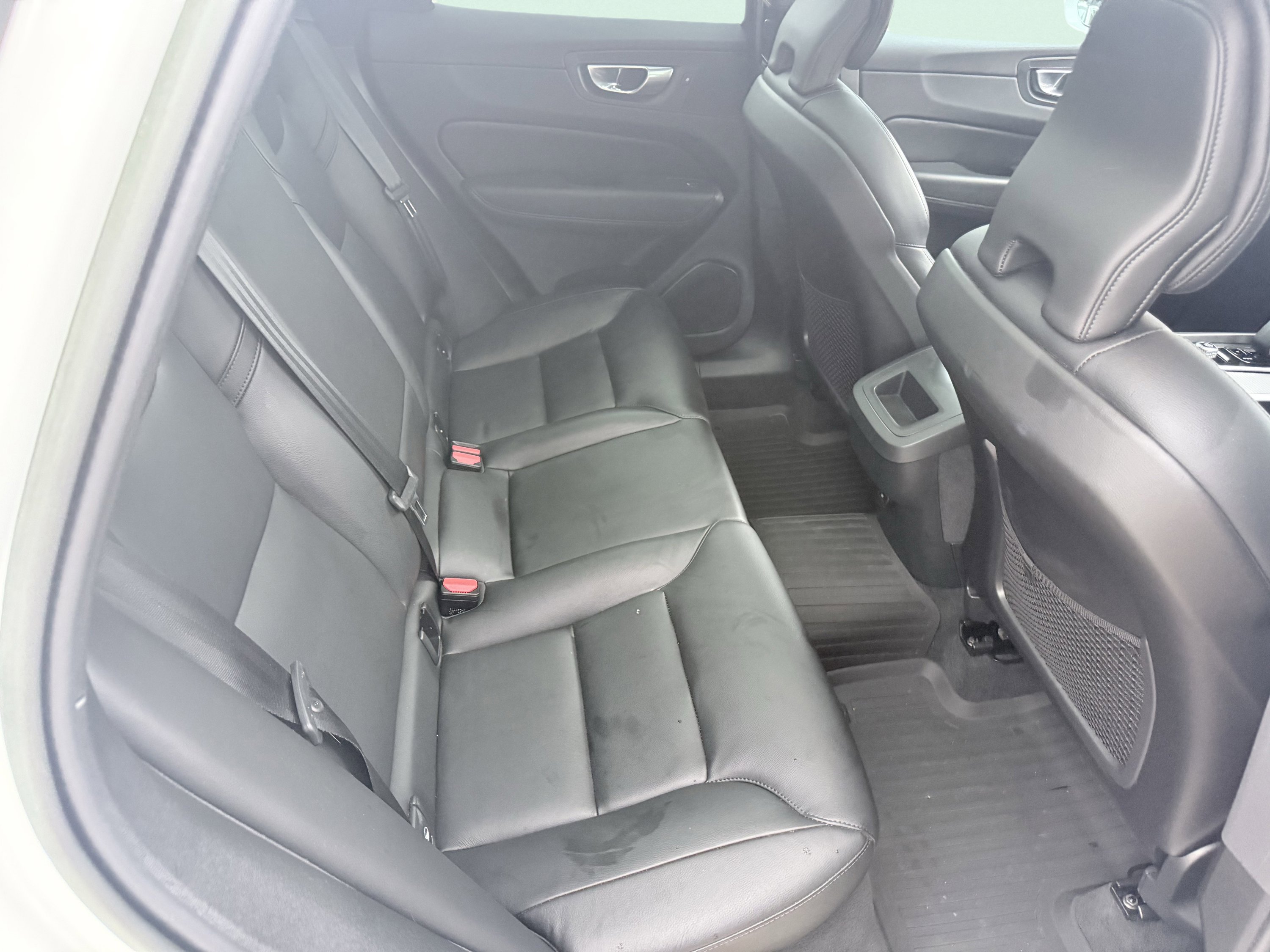 Used 2023 Volvo XC60 B5 Core image 42