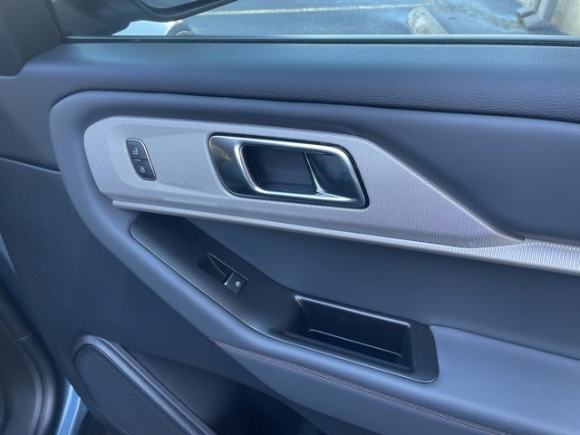 New 2026 Ford Explorer Active image 44