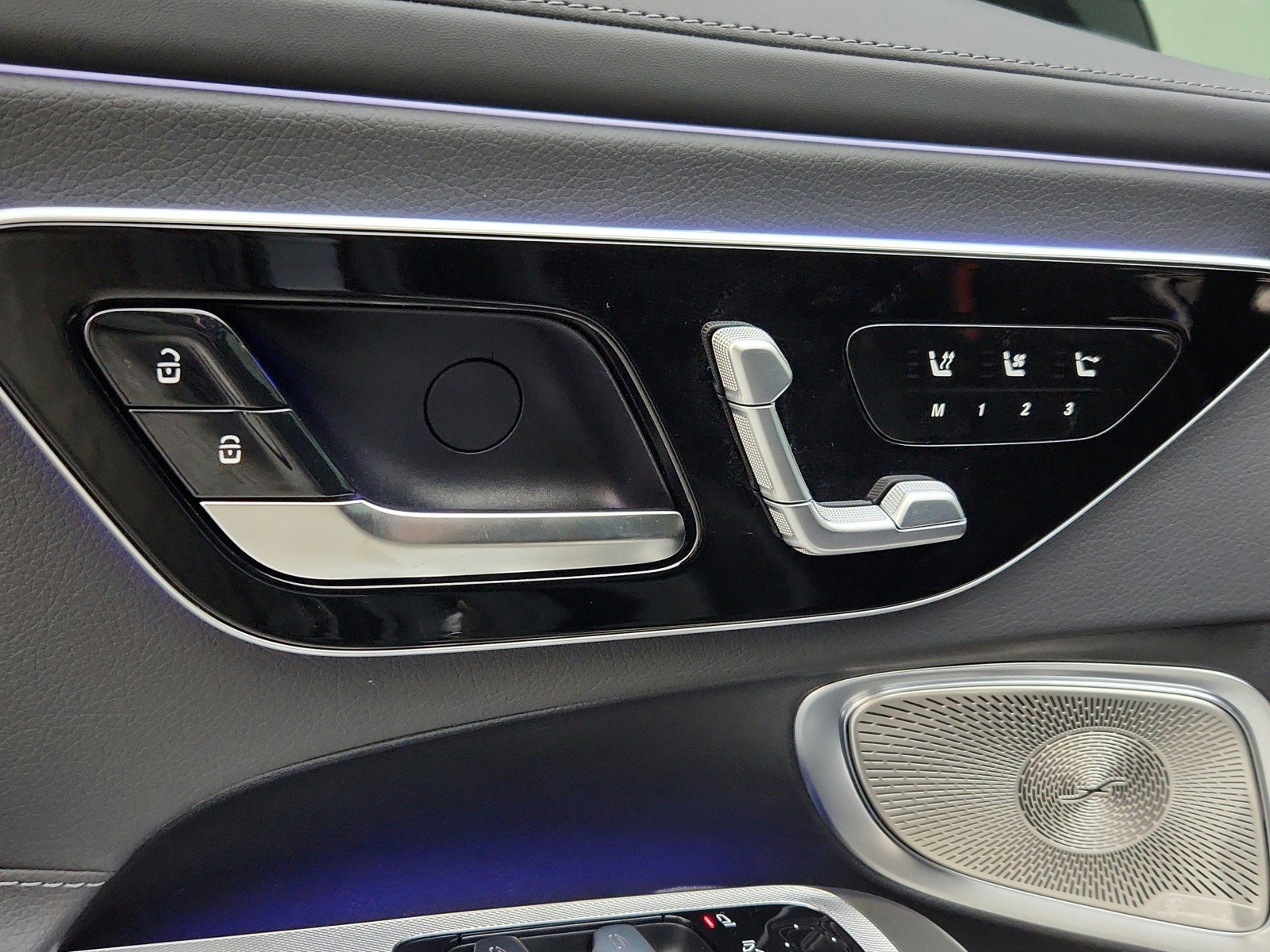 Certified 2026 Mercedes-Benz CLE 300 4MATIC Cabriolet image 31