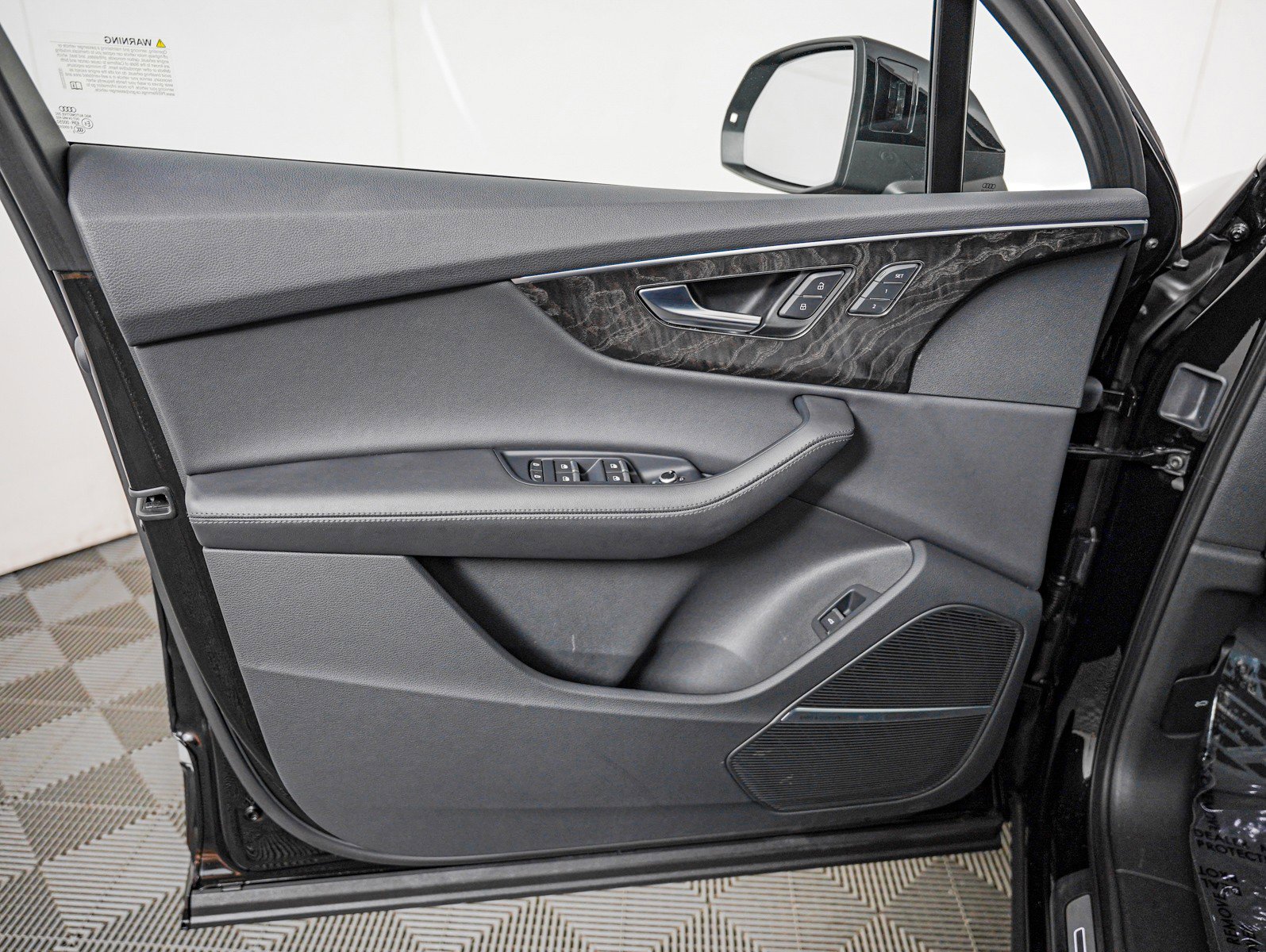 Used 2023 Audi Q7 3.0T Premium Plus w/ Premium Plus Package image 21