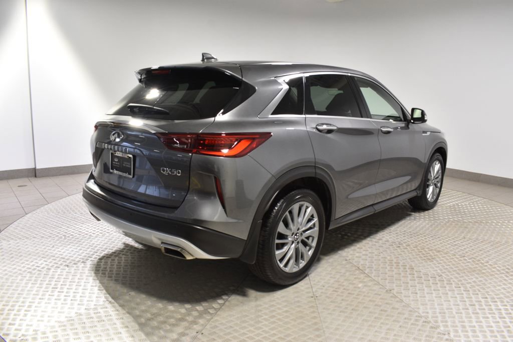 Certified 2025 INFINITI QX50 Pure image 6