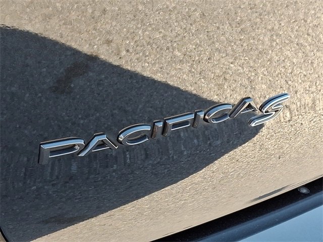 Used 2019 Chrysler Pacifica Touring Plus w/ S Appearance Package image 31