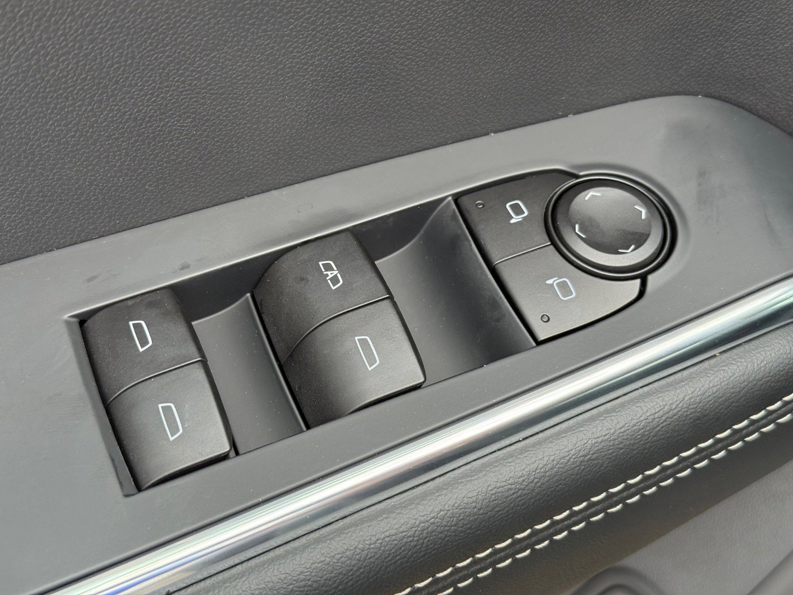 New 2026 GMC Acadia Elevation w/ Elevation Premium Package image 7