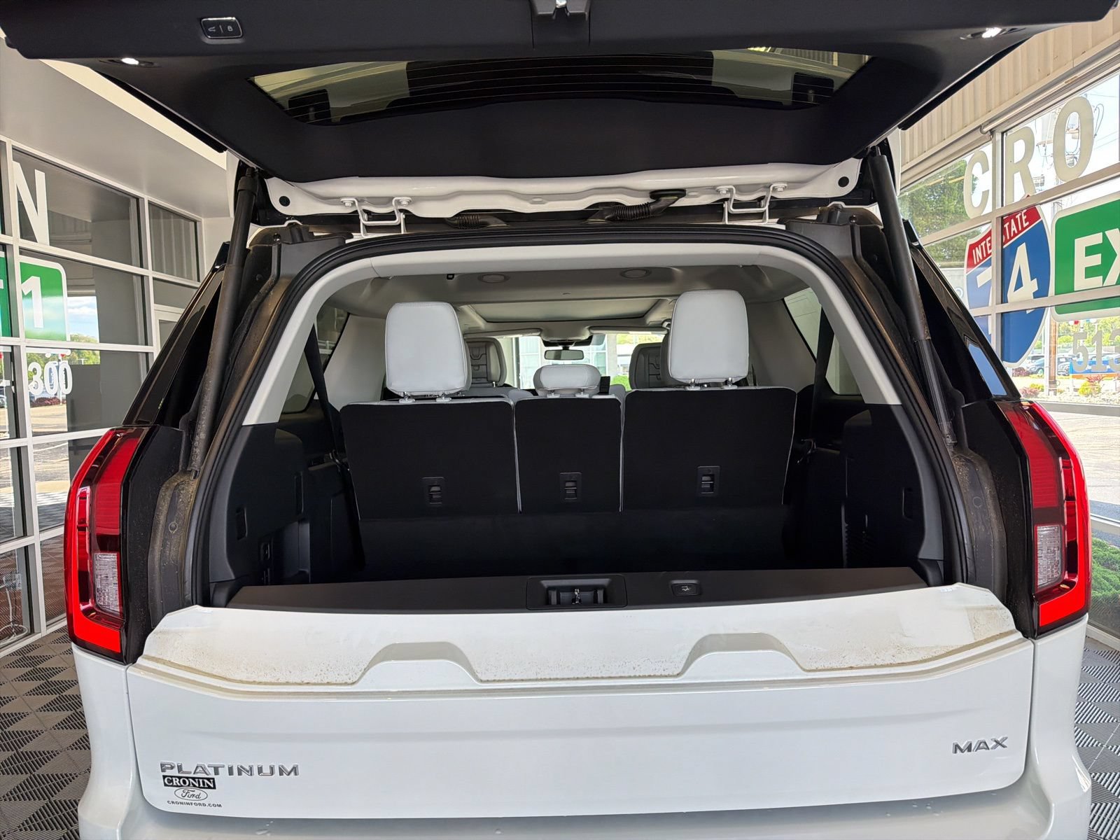 New 2026 Ford Expedition Max Platinum w/ Platinum Ultimate Package AWD/4WD image 11