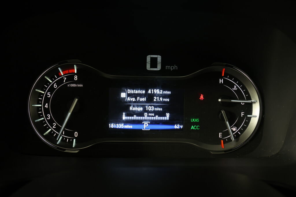 Used 2018 Honda Pilot Touring image 31