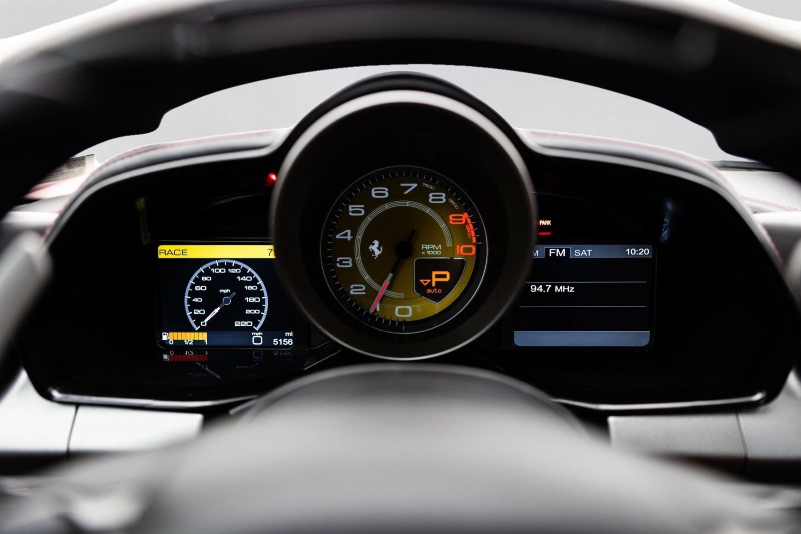Used 2011 Ferrari 458 Italia Coupe RWD image 34