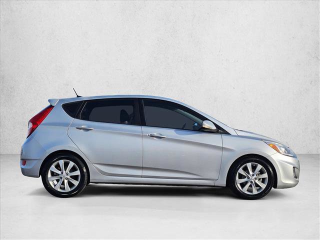 Used 2014 Hyundai Accent SE image 4