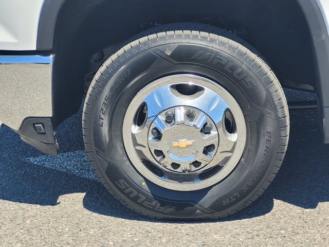 Used 2024 Chevrolet Silverado 3500 LT w/ Convenience Package AWD/4WD image 11