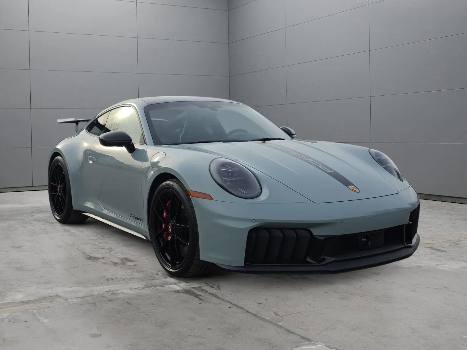 Used 2025 Porsche 911 Carrera 4 GTS image 7