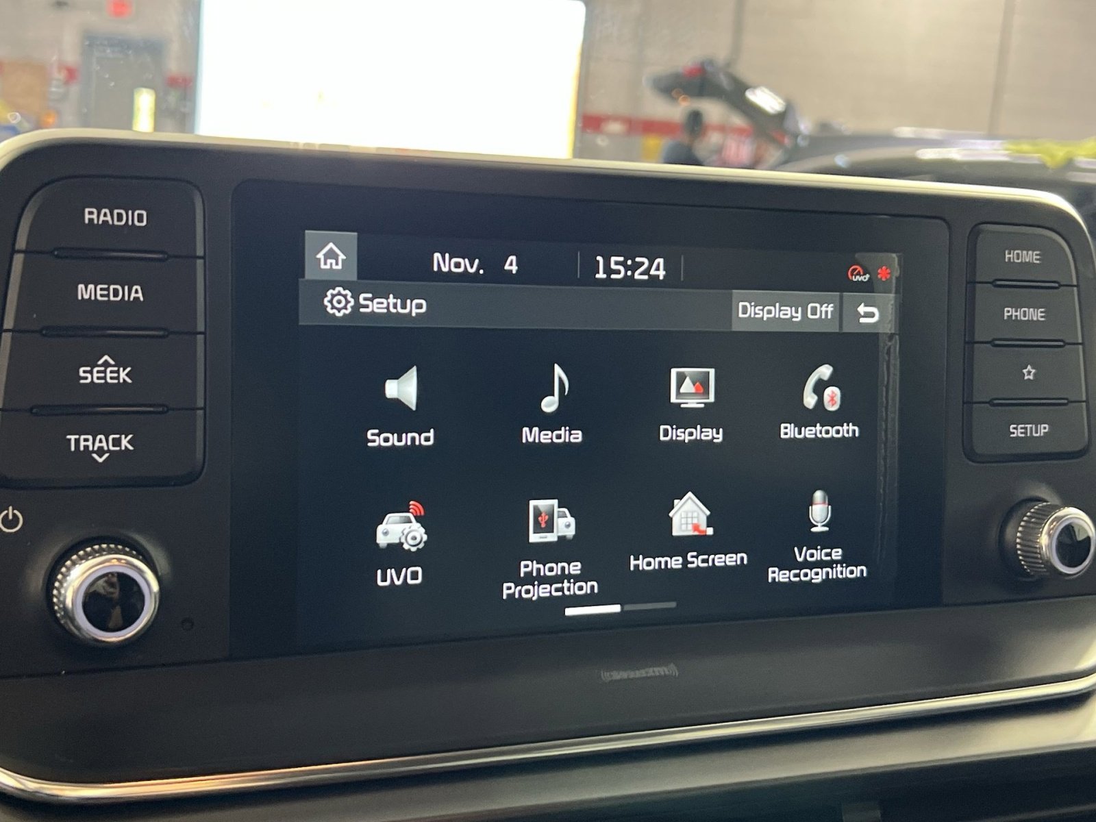 Used 2020 Kia Telluride LX image 17