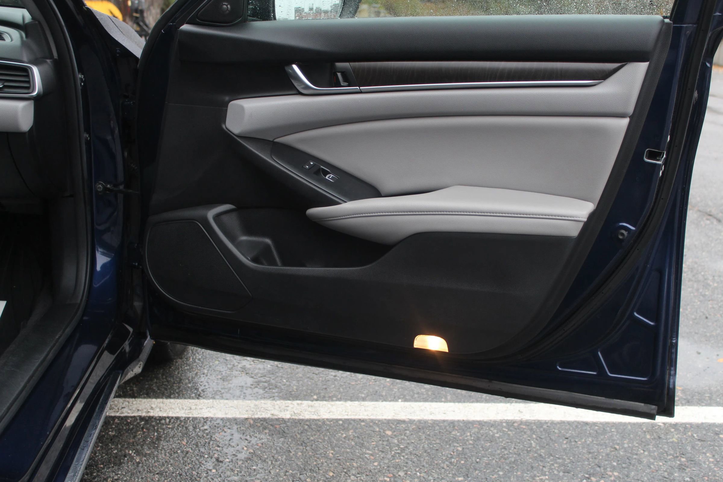 Used 2019 Honda Accord Touring image 18