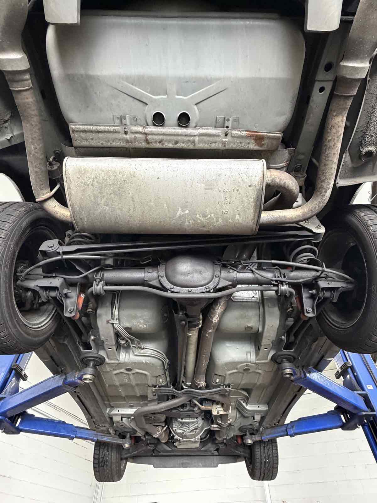 Used 2000 Pontiac Firebird Formula w/ Security Pkg RWD image 25