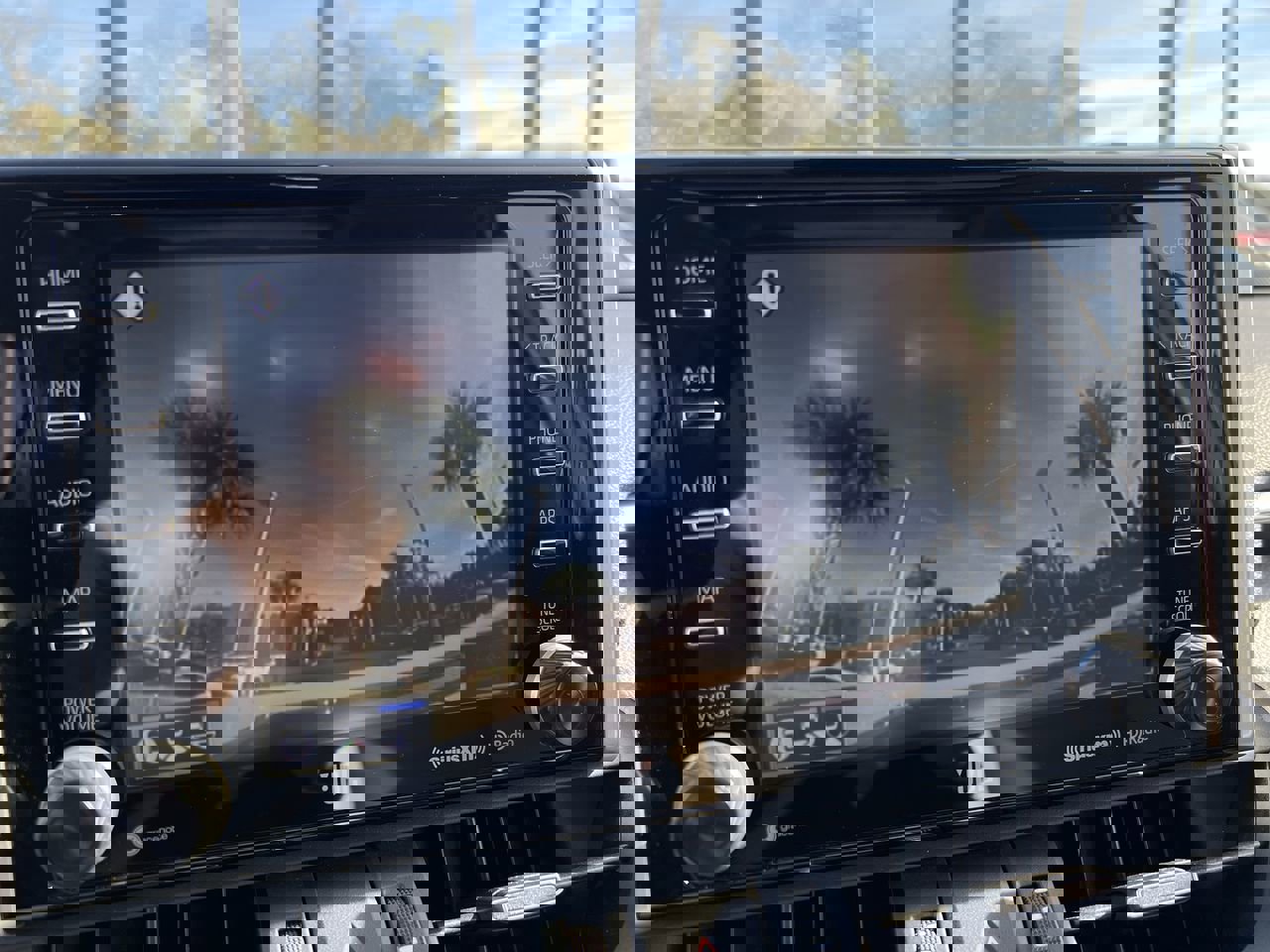 Used 2019 Toyota RAV4 Limited image 28