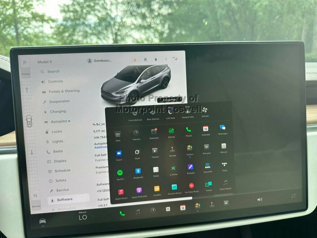 Used 2025 Tesla Model X AWD/4WD image 13