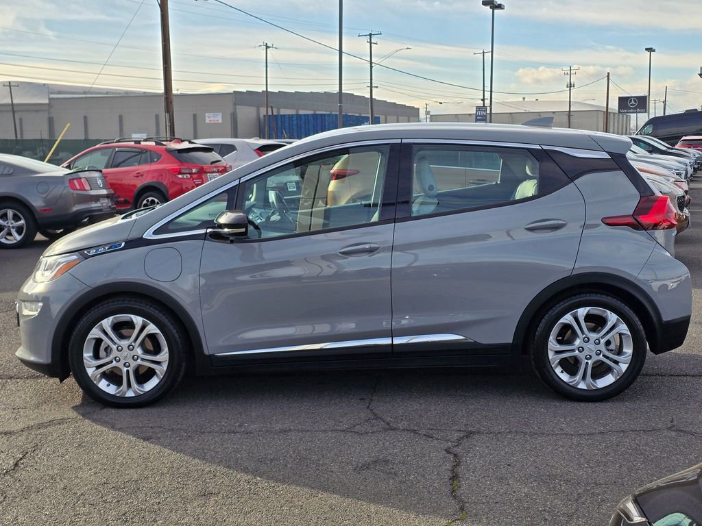Used 2021 Chevrolet Bolt LT image 2