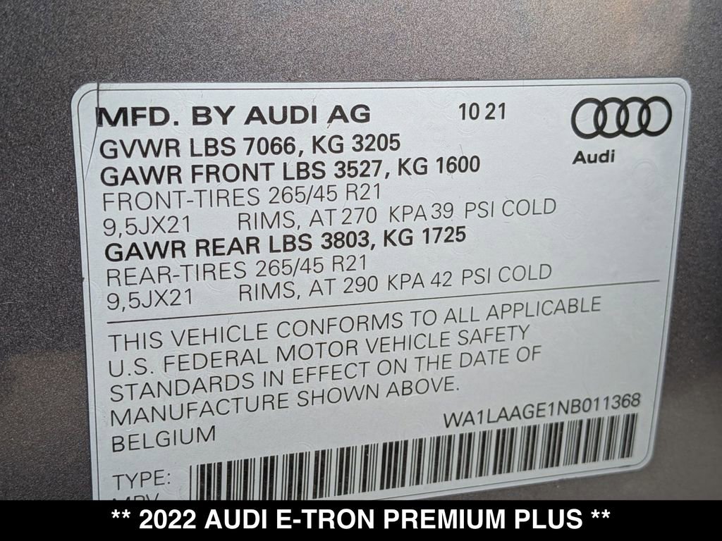 Used 2022 Audi e-tron Premium Plus w/ Premium Plus Package image 30