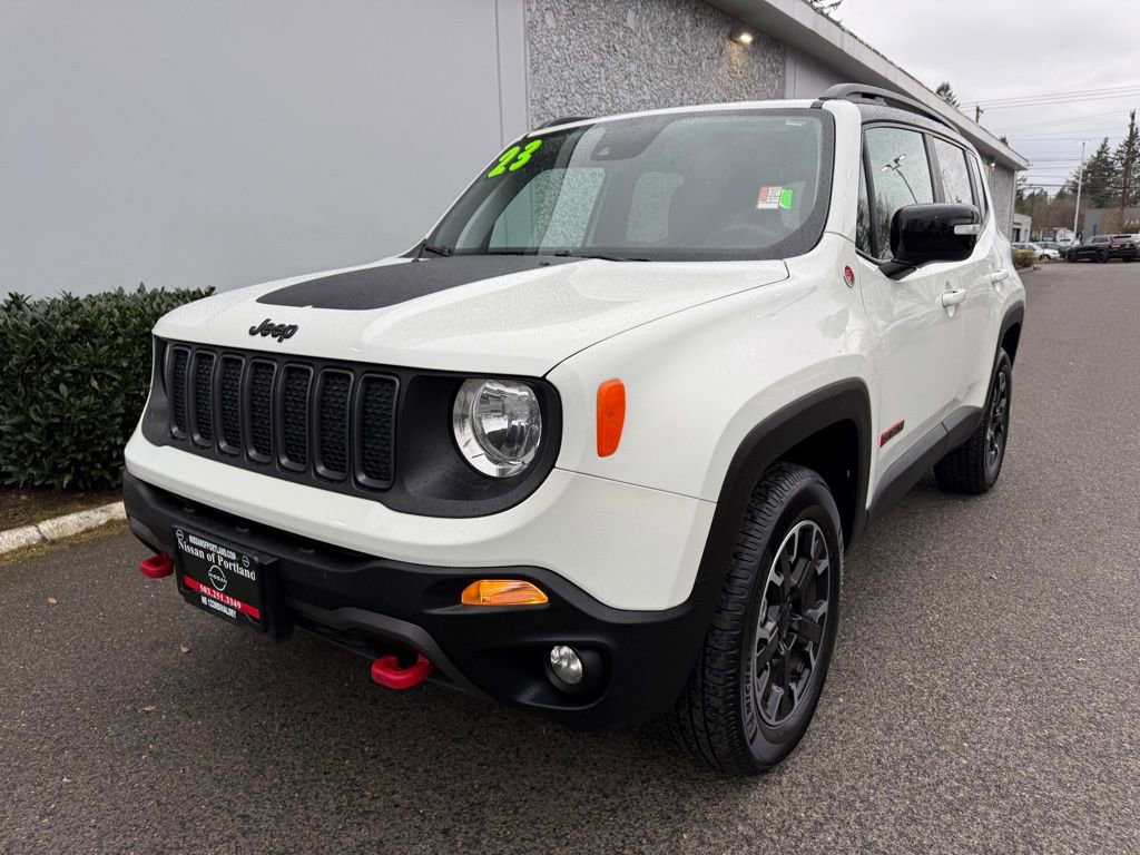 Used 2023 Jeep Renegade Trailhawk AWD/4WD image 3