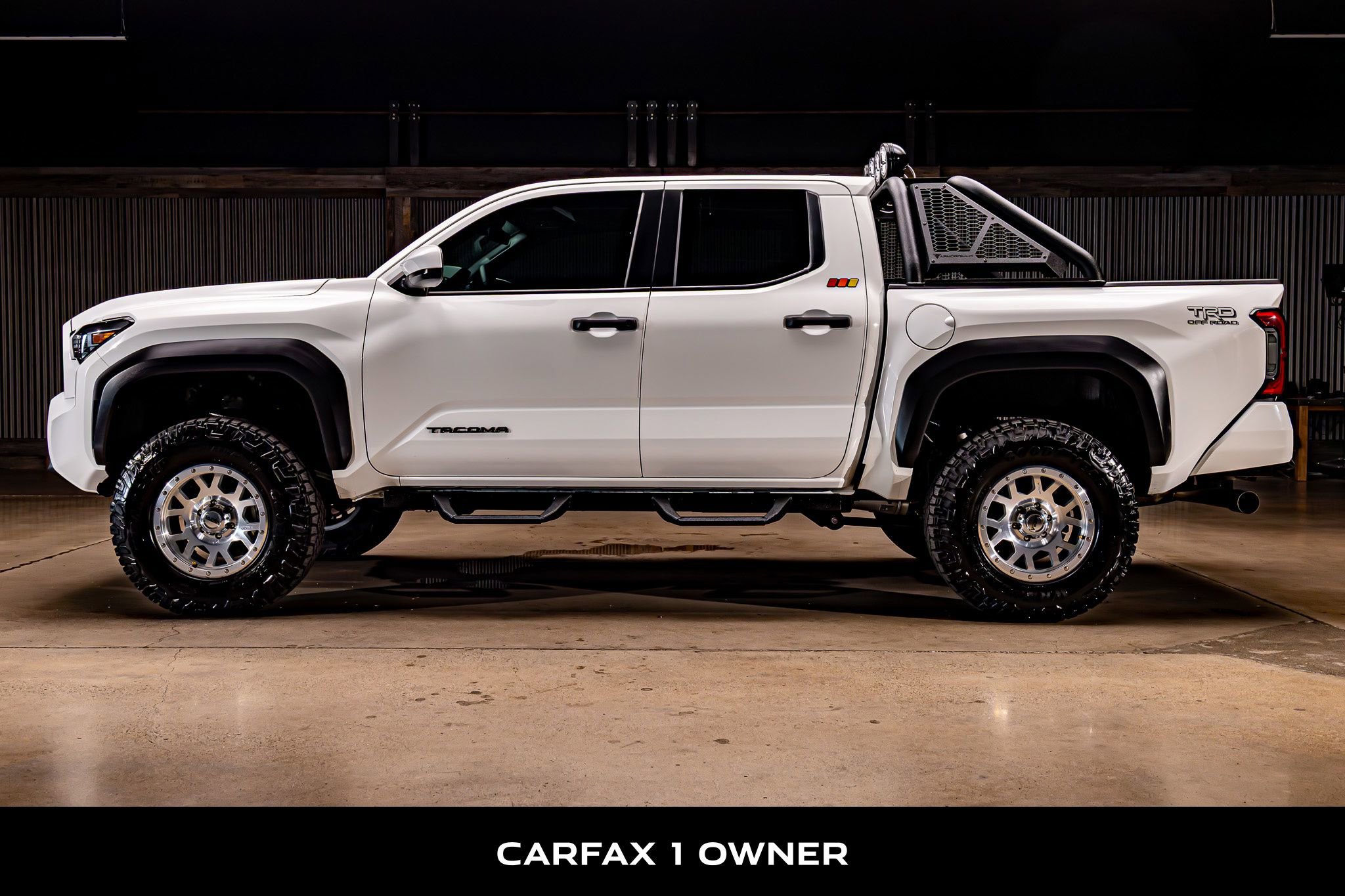 Used 2025 Toyota Tacoma TRD Off-Road AWD/4WD image 5