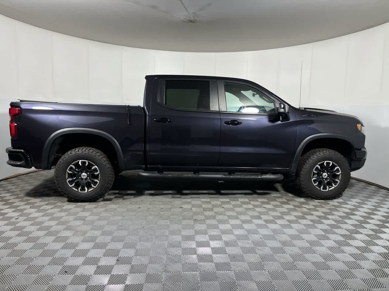 Used 2024 Chevrolet Silverado 1500 ZR2 w/ Technology Package AWD/4WD image 9